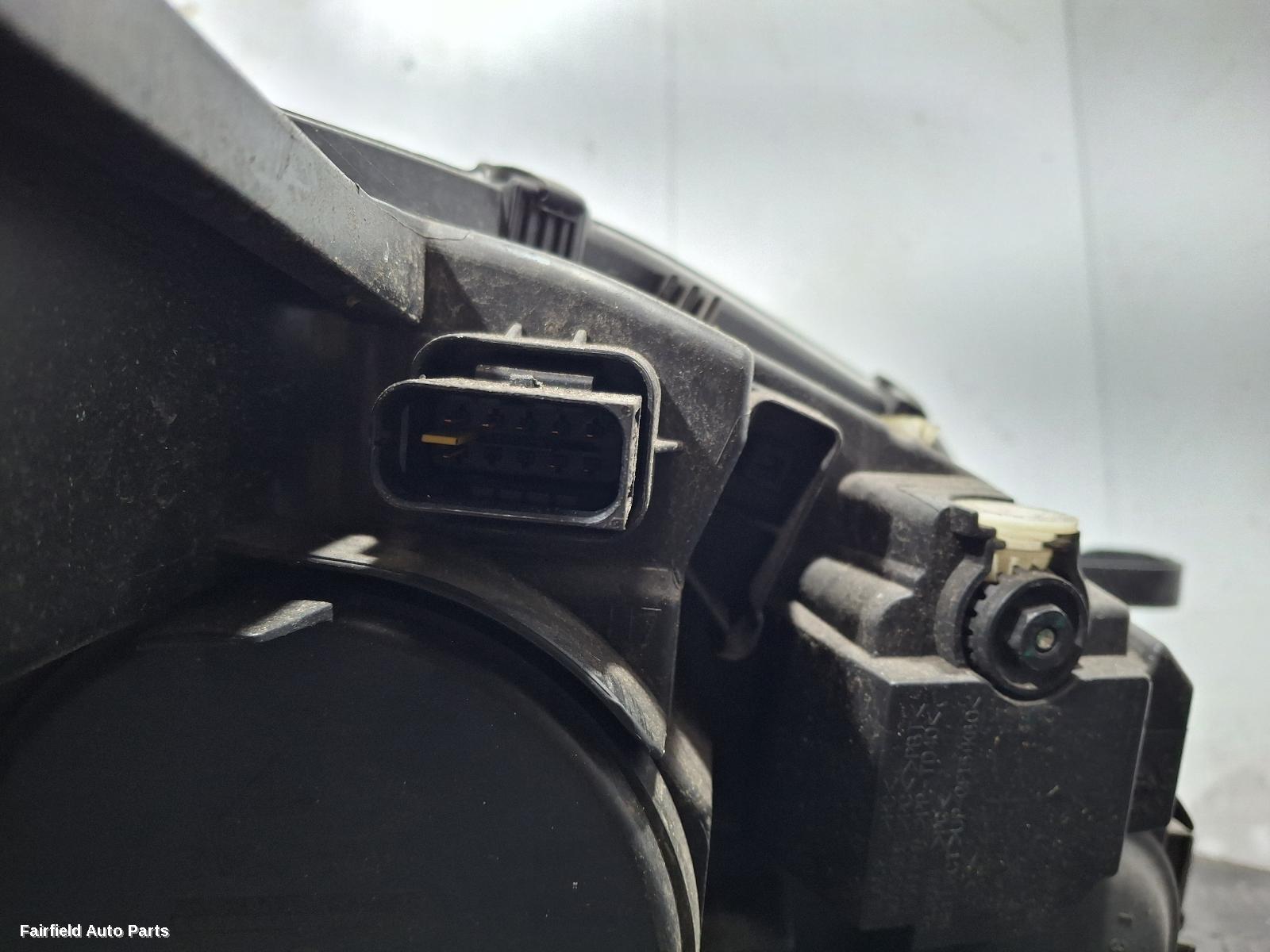 2014-2017 Peugeot 308 Left Headlamp