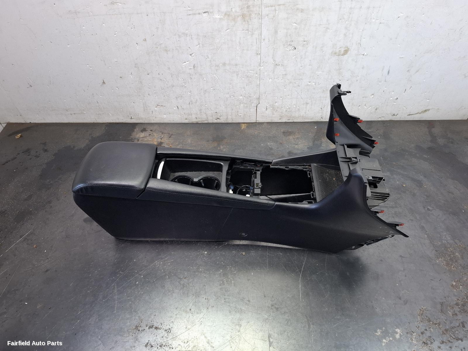 2016-2019 Mazda 3 Console