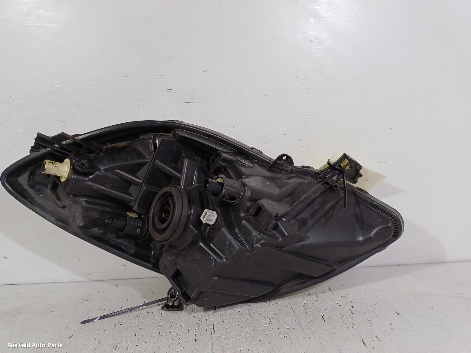 2008-2011 Toyota Yaris Left Headlamp