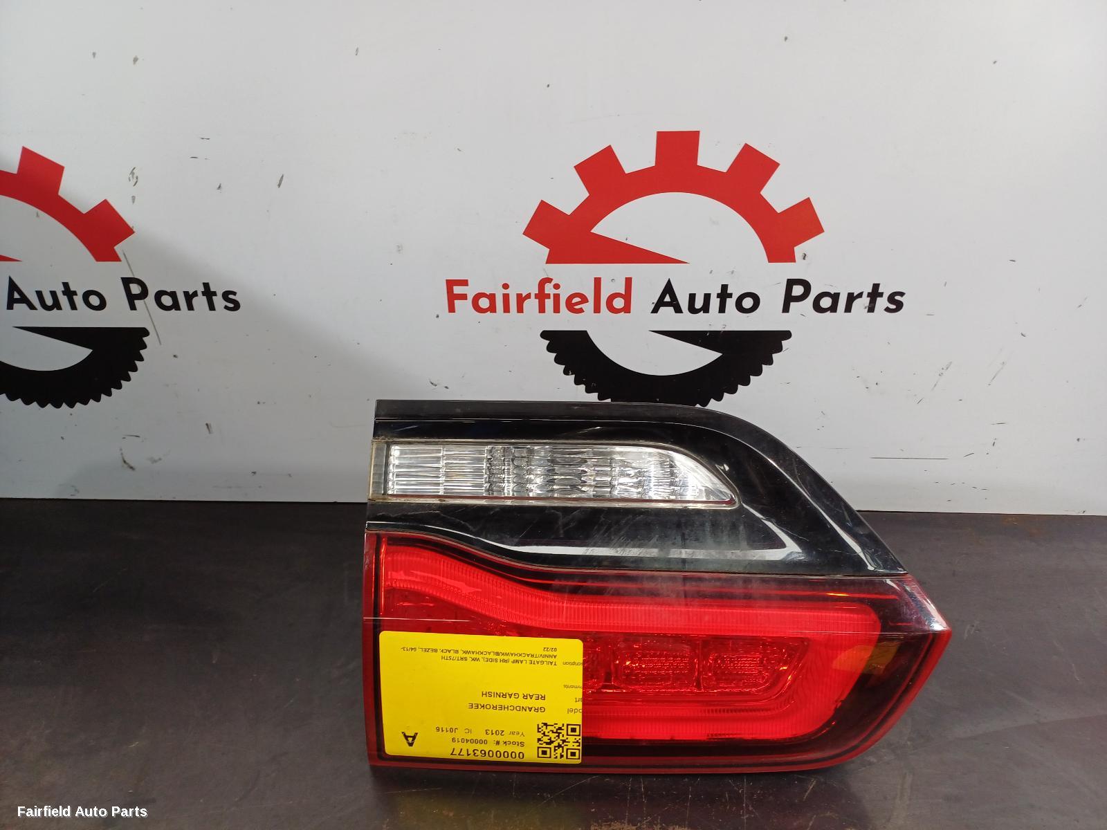 2013-2022 Jeep Grandcherokee Rear Garnish