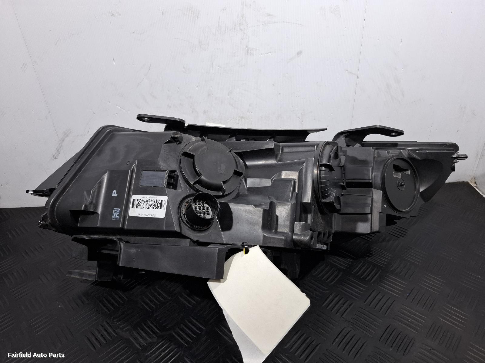 2015-2019 Land Rover Discovery Sport Right Headlamp
