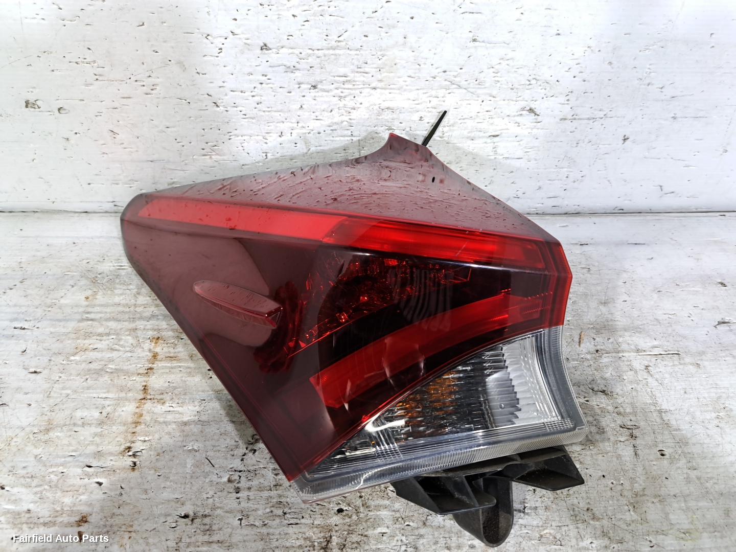 2015-2018 Toyota Corolla Left Taillight
