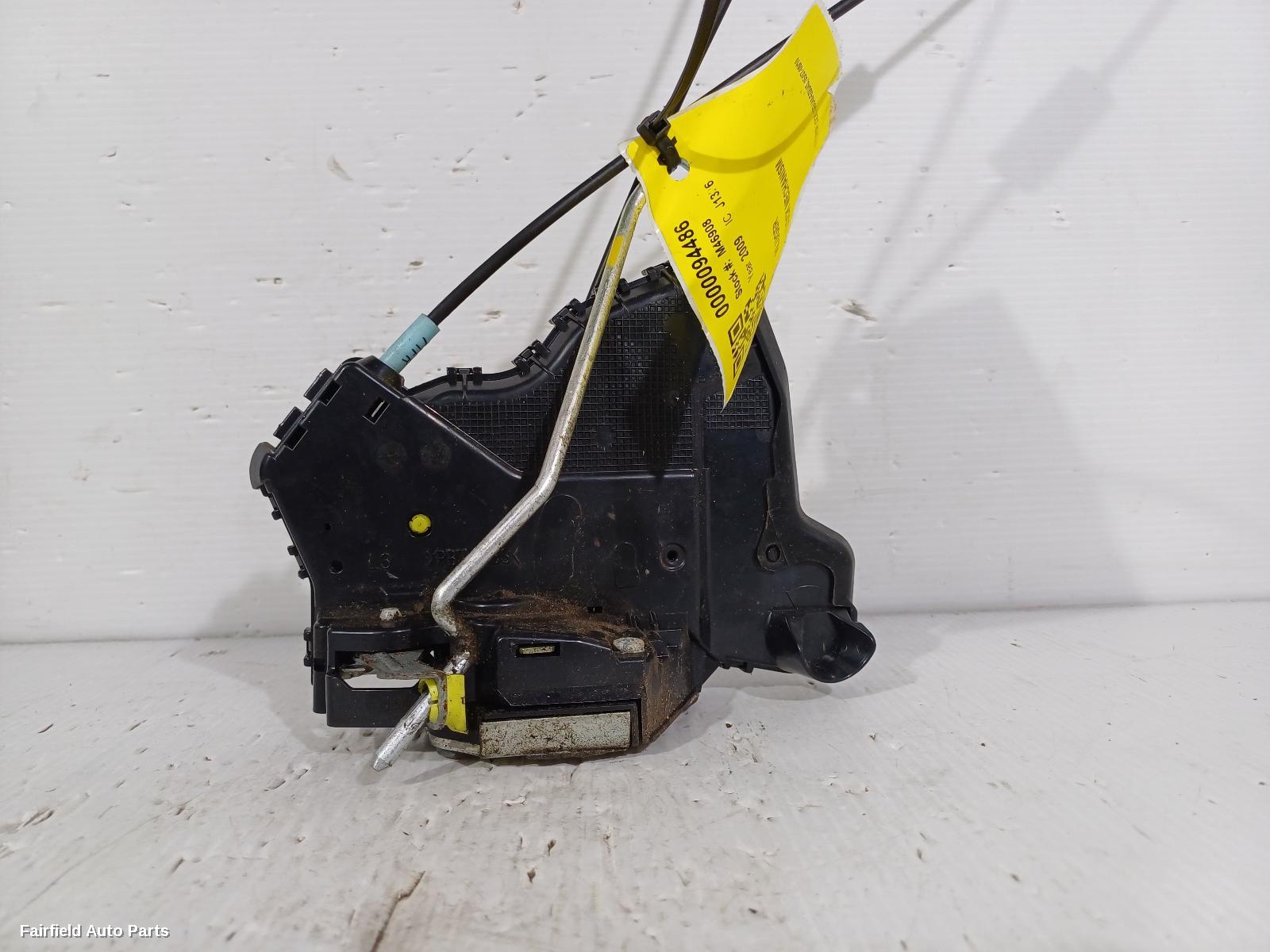 2007-2010 Toyota Kluger Door Boot Gate Lock