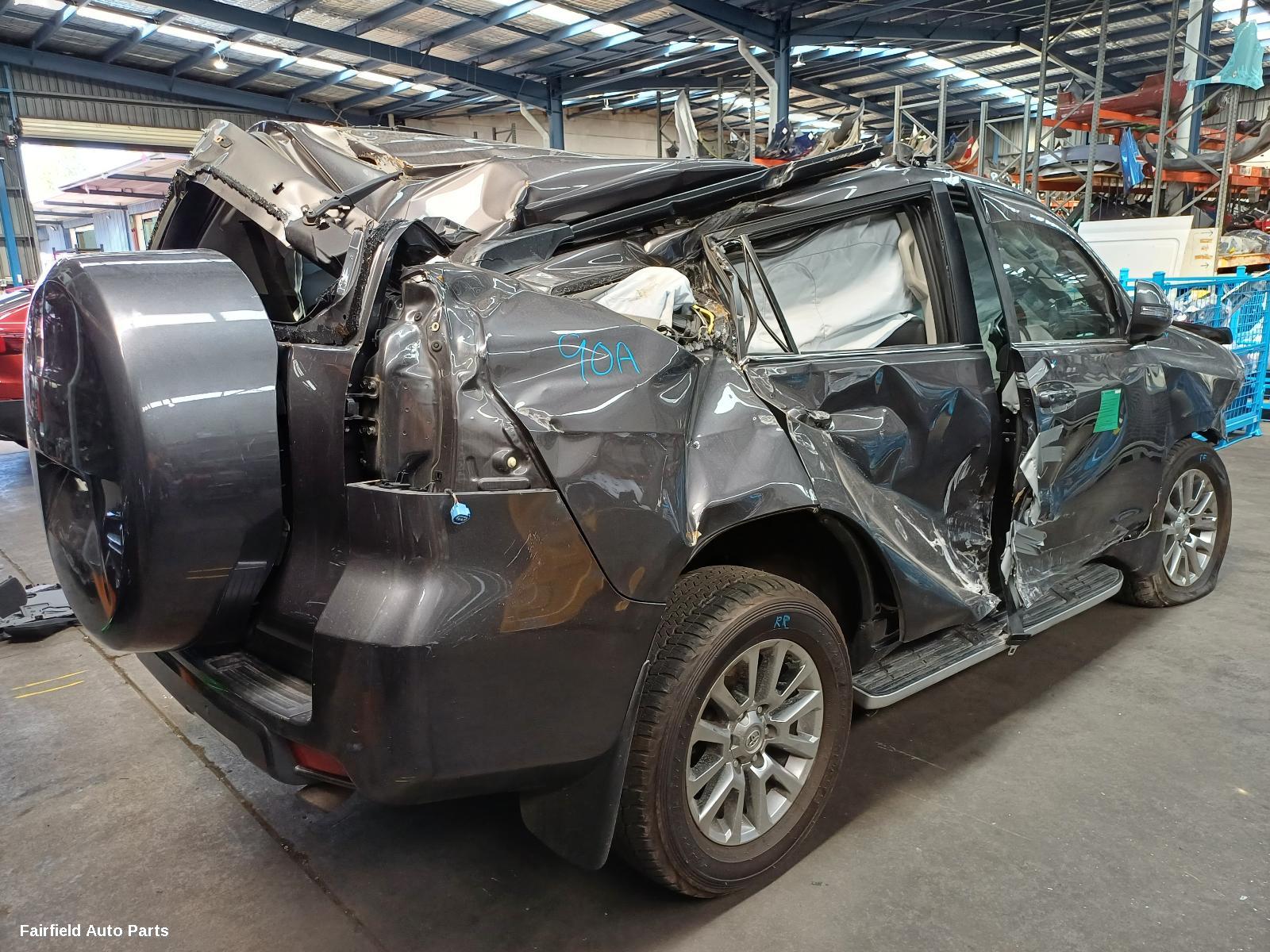 2020 Toyota Prado Fuel Door   Filler