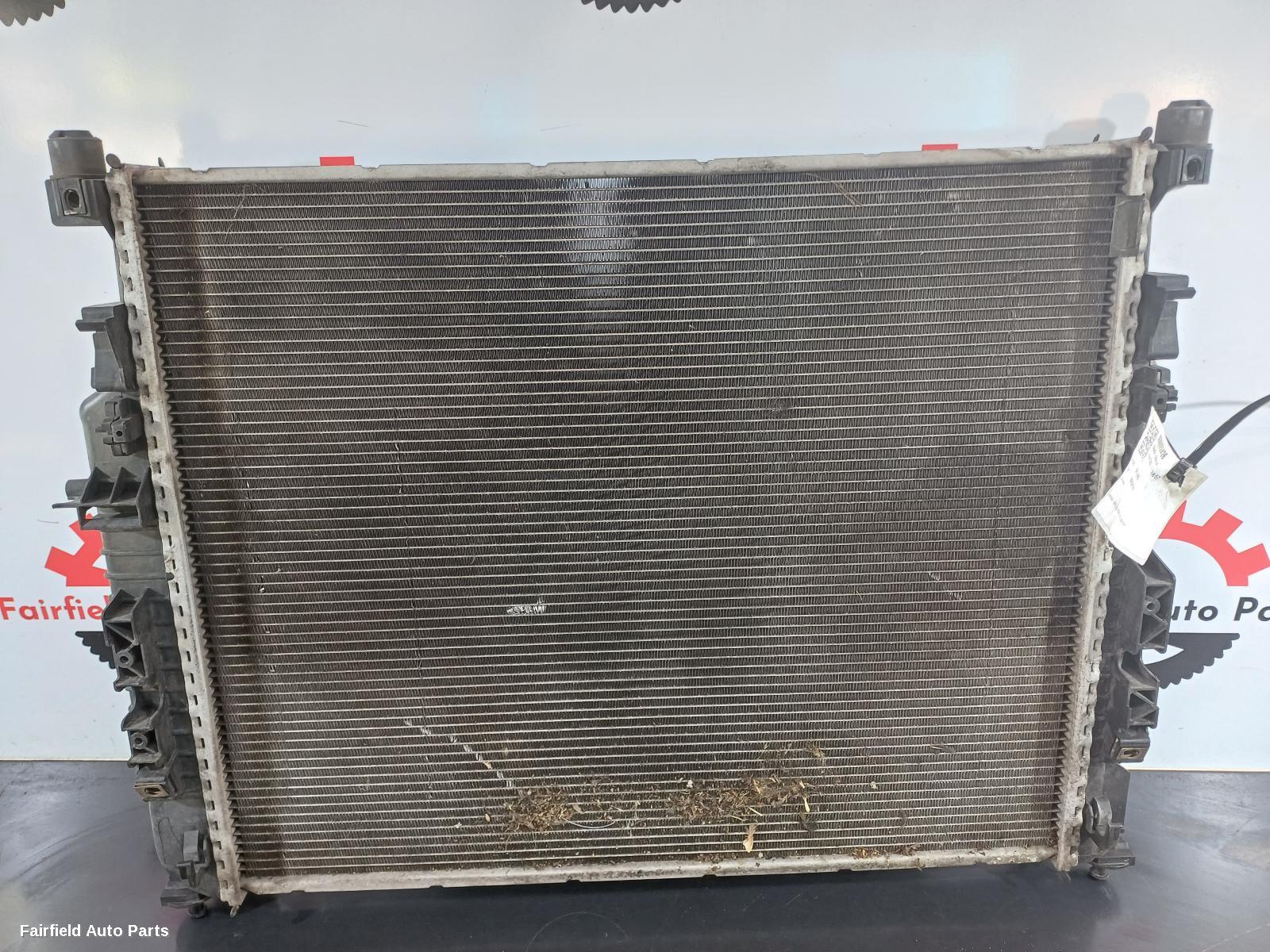 2005-2011 Mercedes M Class Radiator