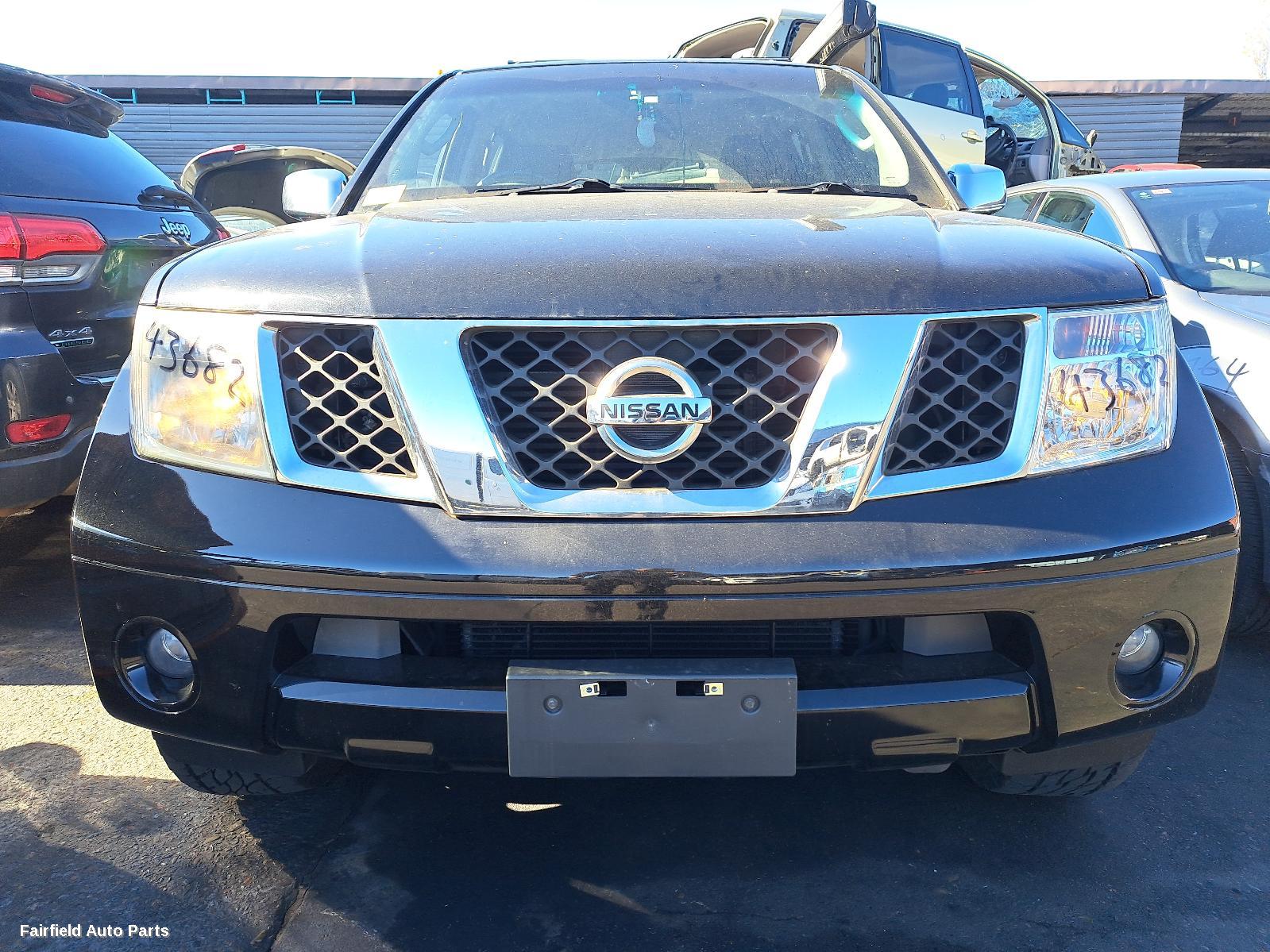 2005-2013 Nissan Pathfinder Right Rear Door Sliding