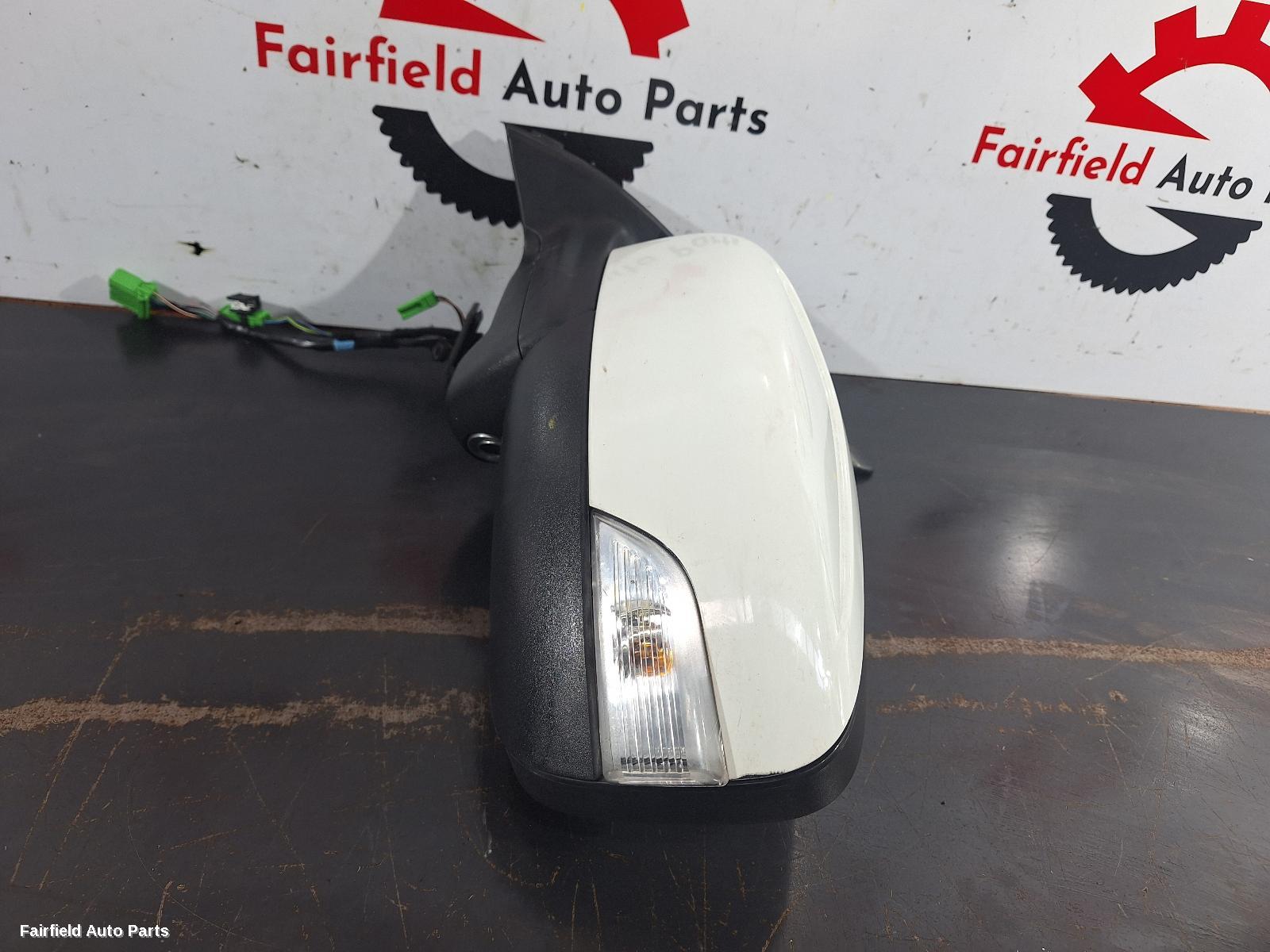 2009-2013 Volvo Xc60 Left Door Mirror