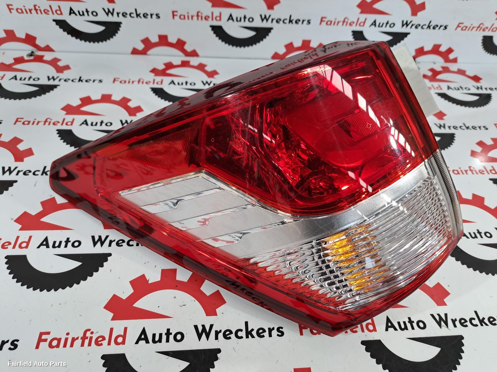 2013-2016 Ssangyong Stavic Left Taillight