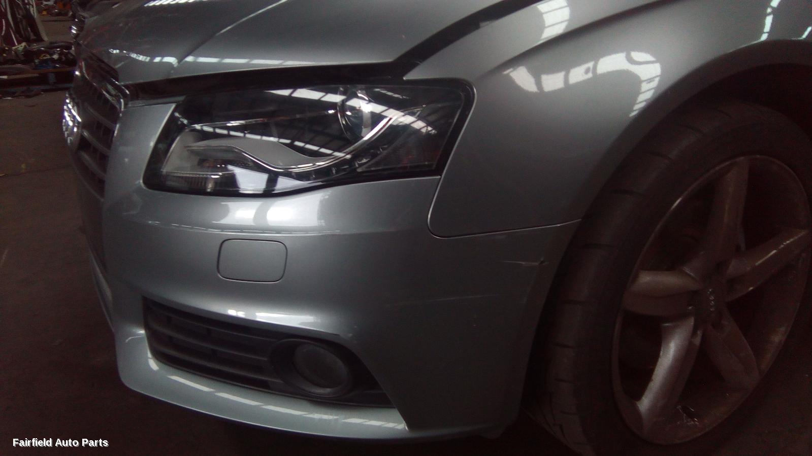 2008-2012 Audi A4 Right Headlamp