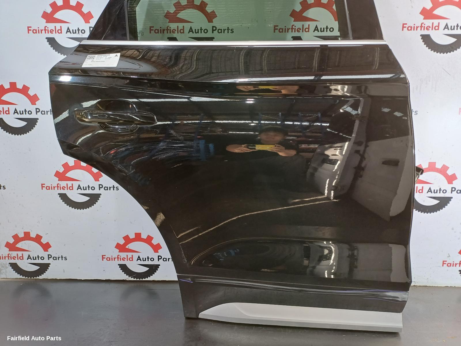 2017-2020 Audi Q5 Right Rear Door Sliding