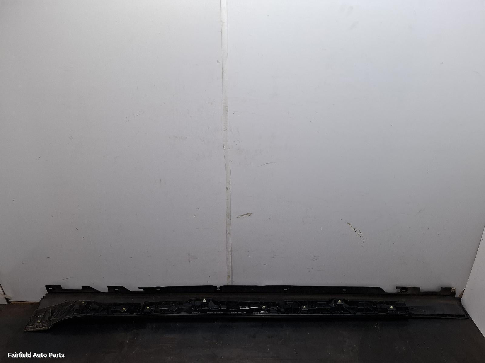 2017-2023 Bmw 5 Series Side Step Skirt