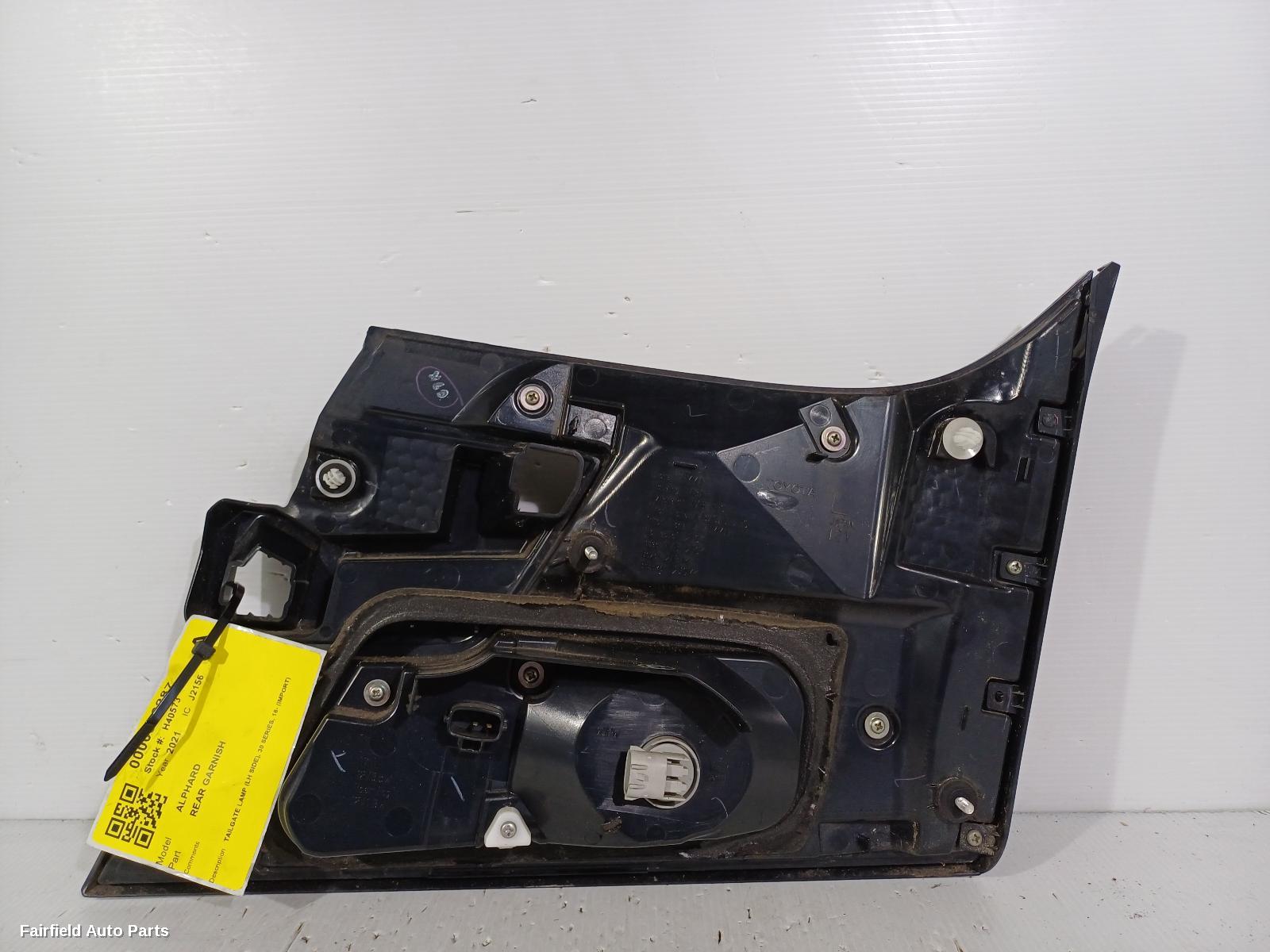 2018-2023 Toyota Alphard Rear Garnish