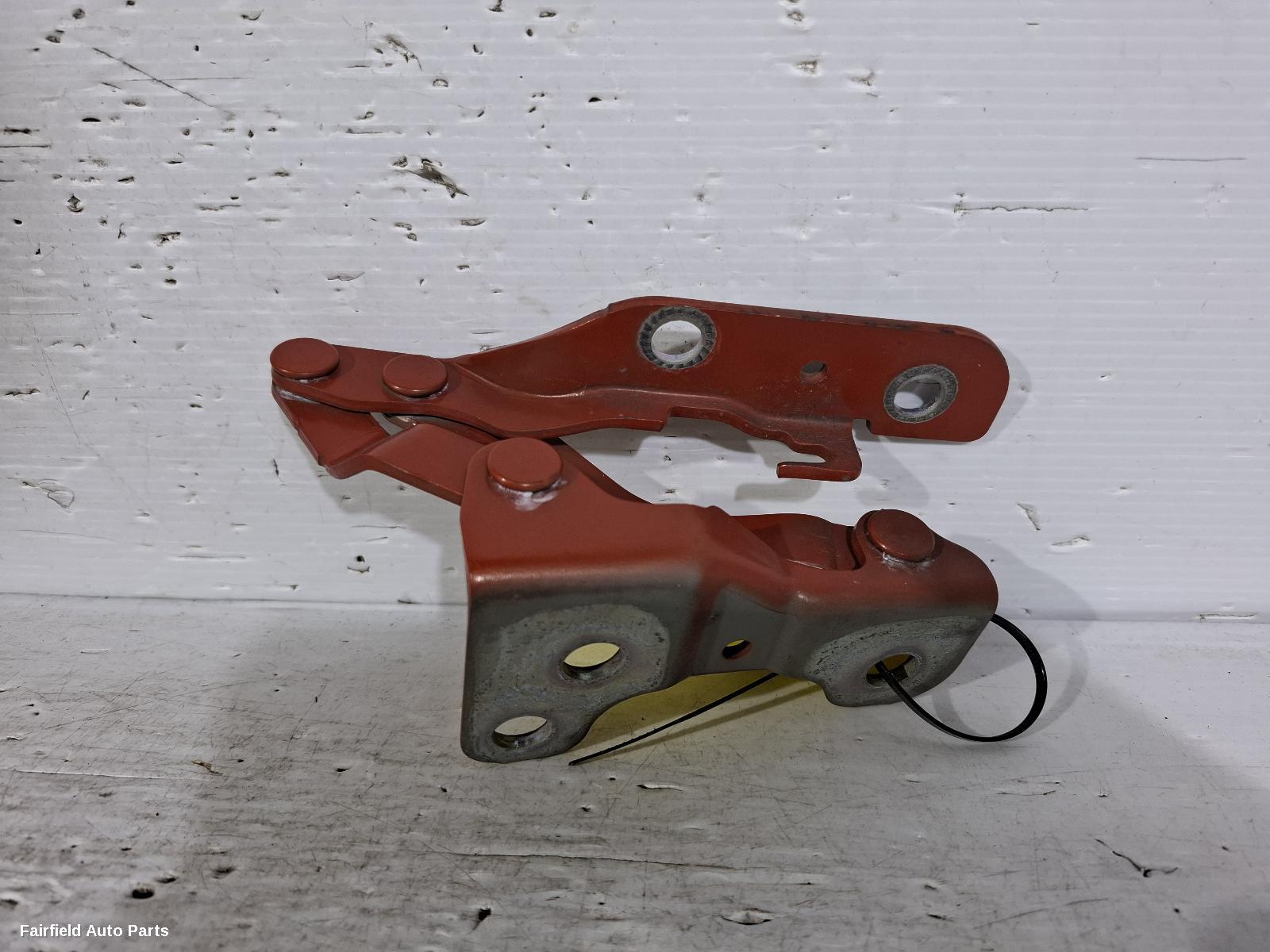 2015-2020 Ssangyong Tivoli Bonnet Hinge Strut