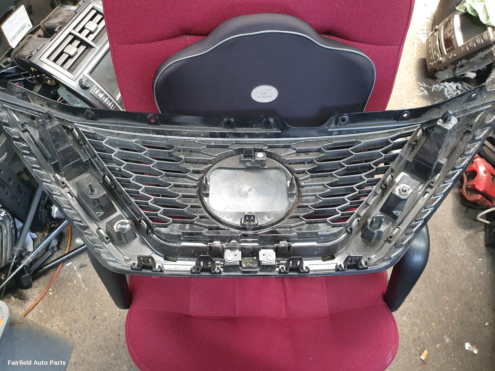 2017-2021 Nissan Qashqai Grille