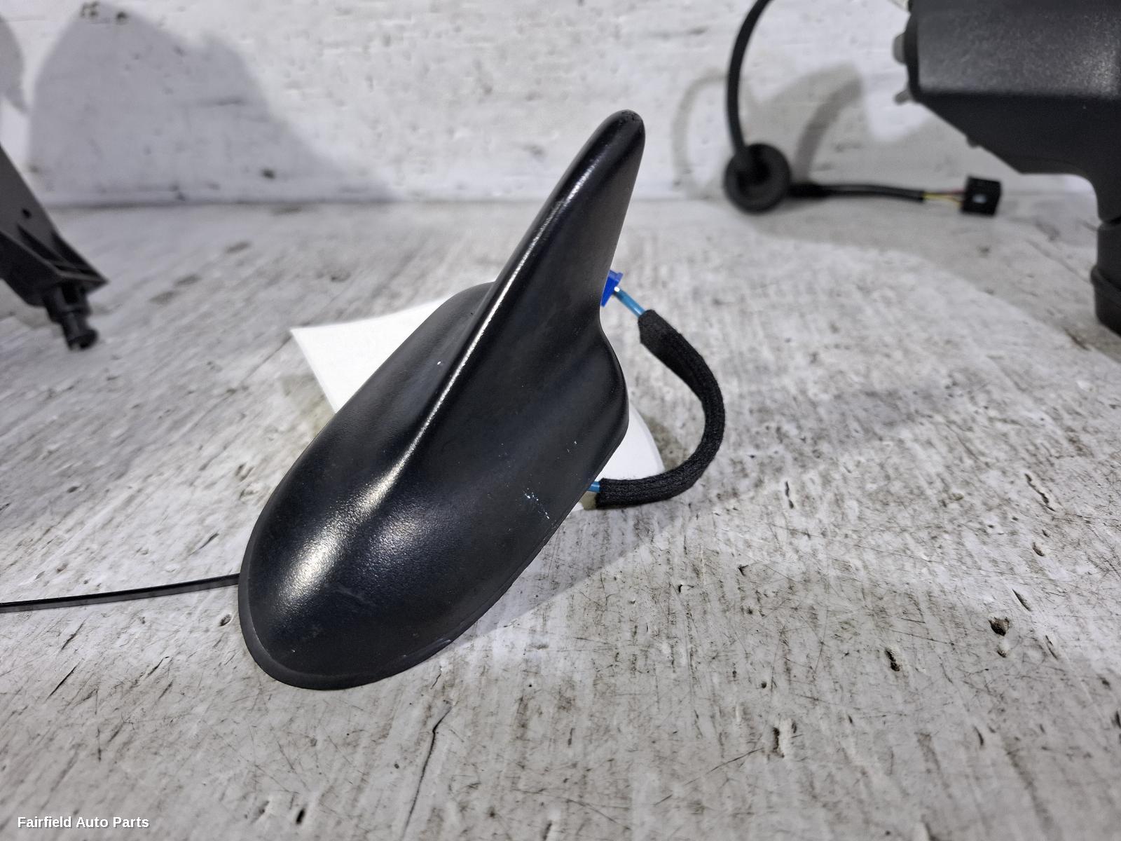 2016-2020 Holden Astra Antenna