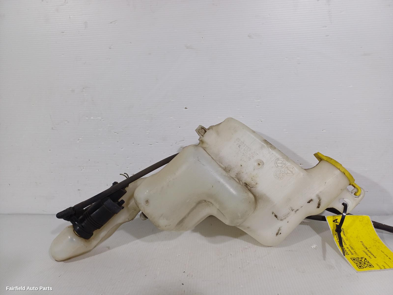 2007-2016 Jeep Patriot Washer Bottle