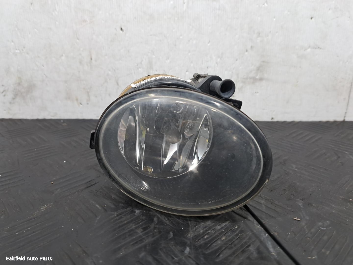 2010-2016 Volkswagen Amarok Left Indicator Fog Side