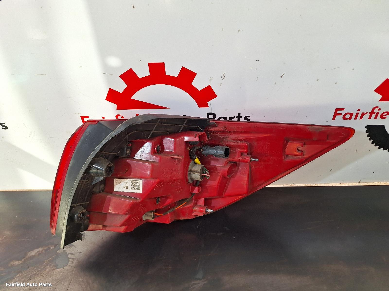 2014-2015 Kia Sportage Left Taillight
