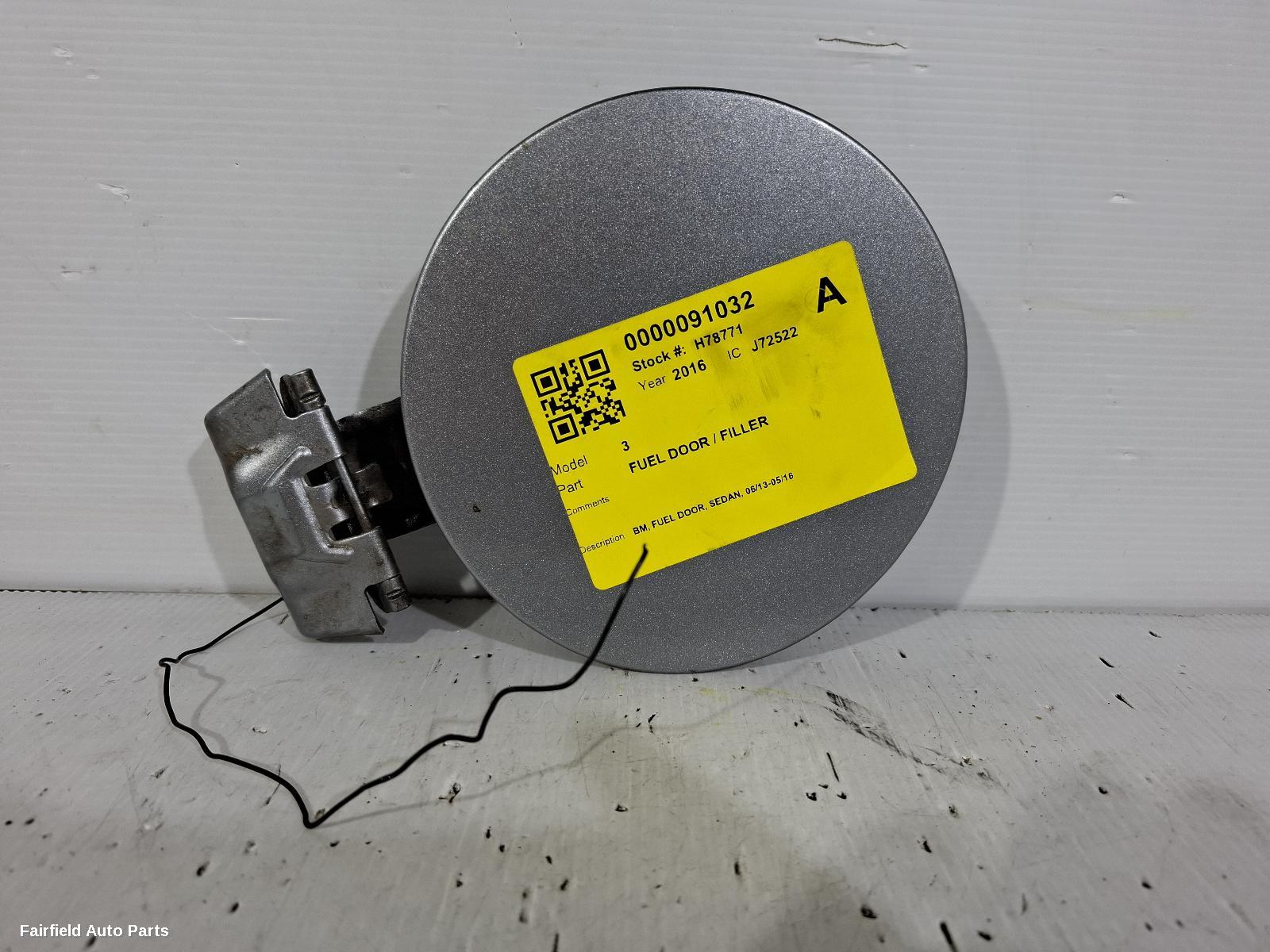 2013-2016 Mazda 3 Fuel Door   Filler
