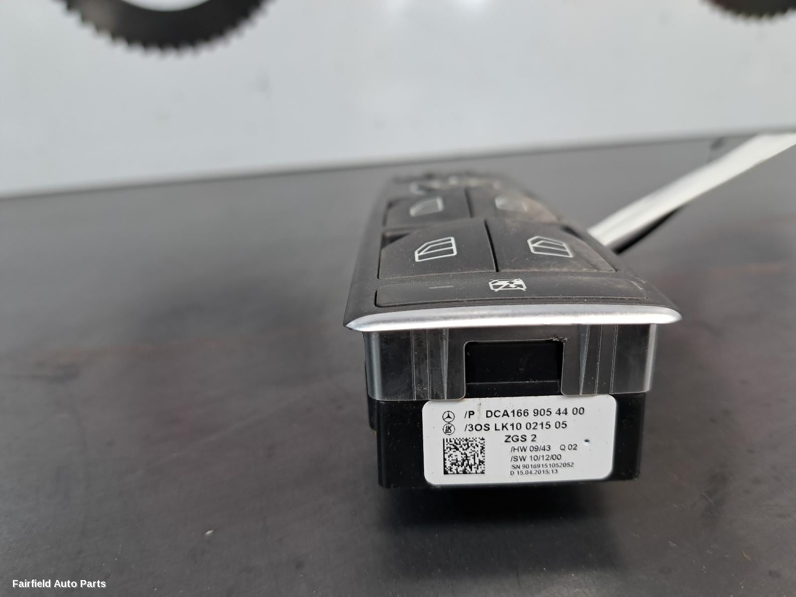 2011-2019 Mercedes B Class Pwr Dr Wind Switch