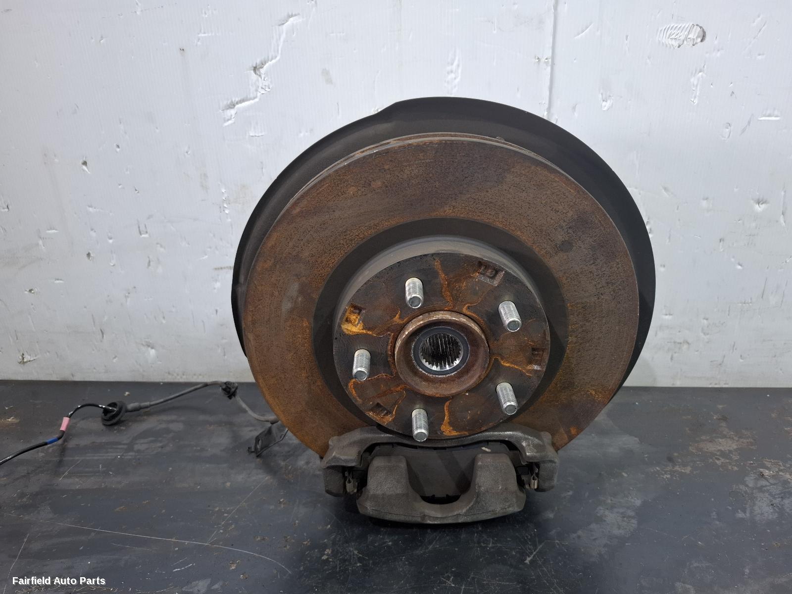 2017-2026 Mitsubishi Eclipse Cross Right Front Hub Assembly