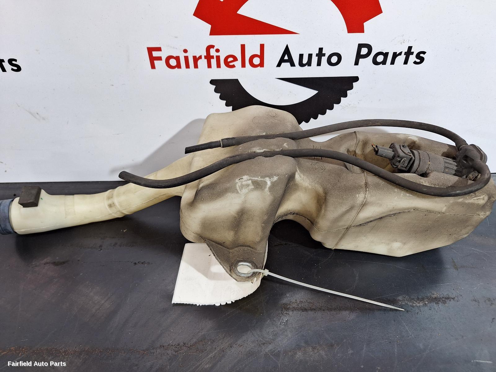 2008-2024 Fiat 500 Washer Bottle