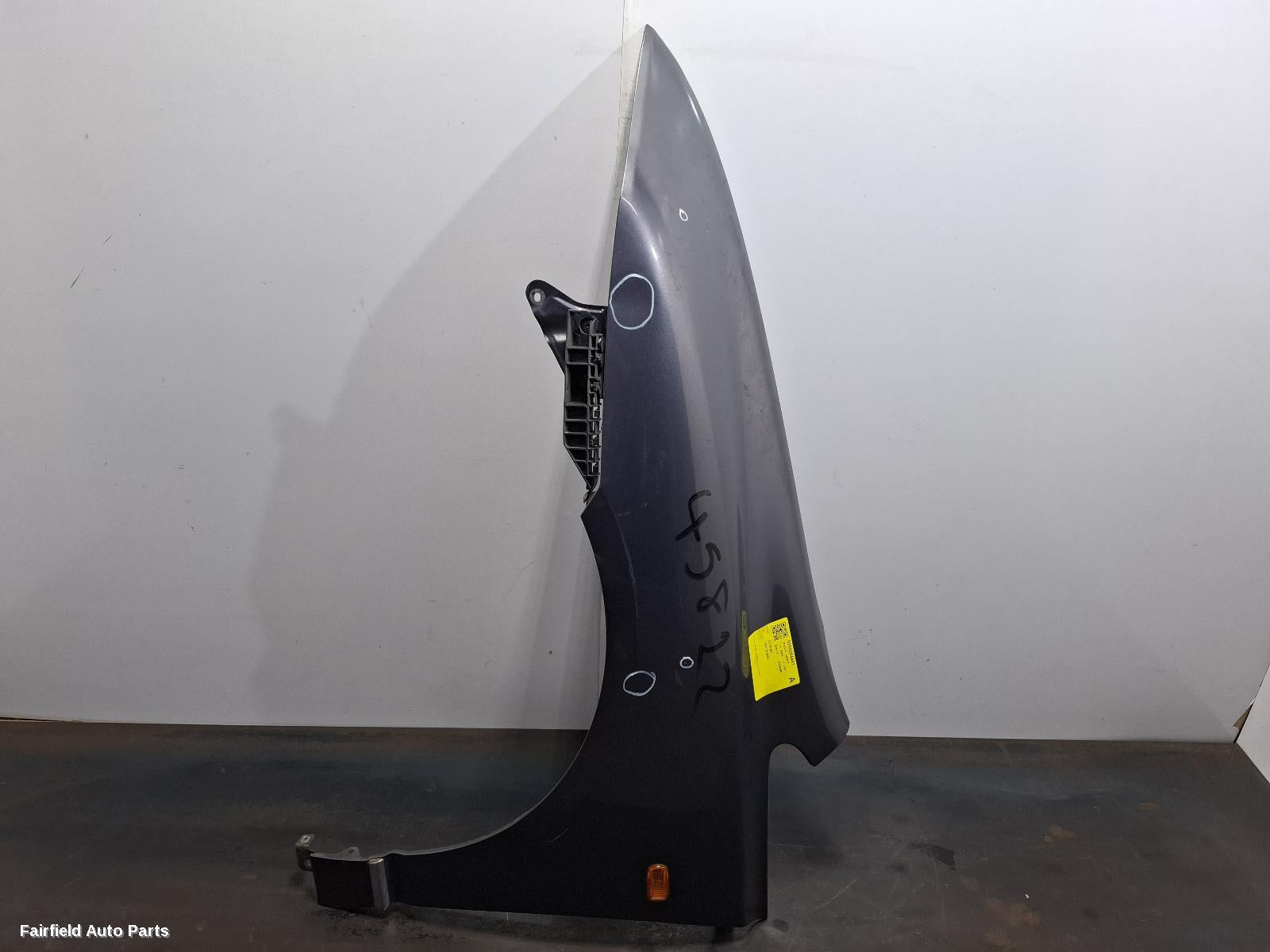 2004-2006 Honda Odyssey Left Guard