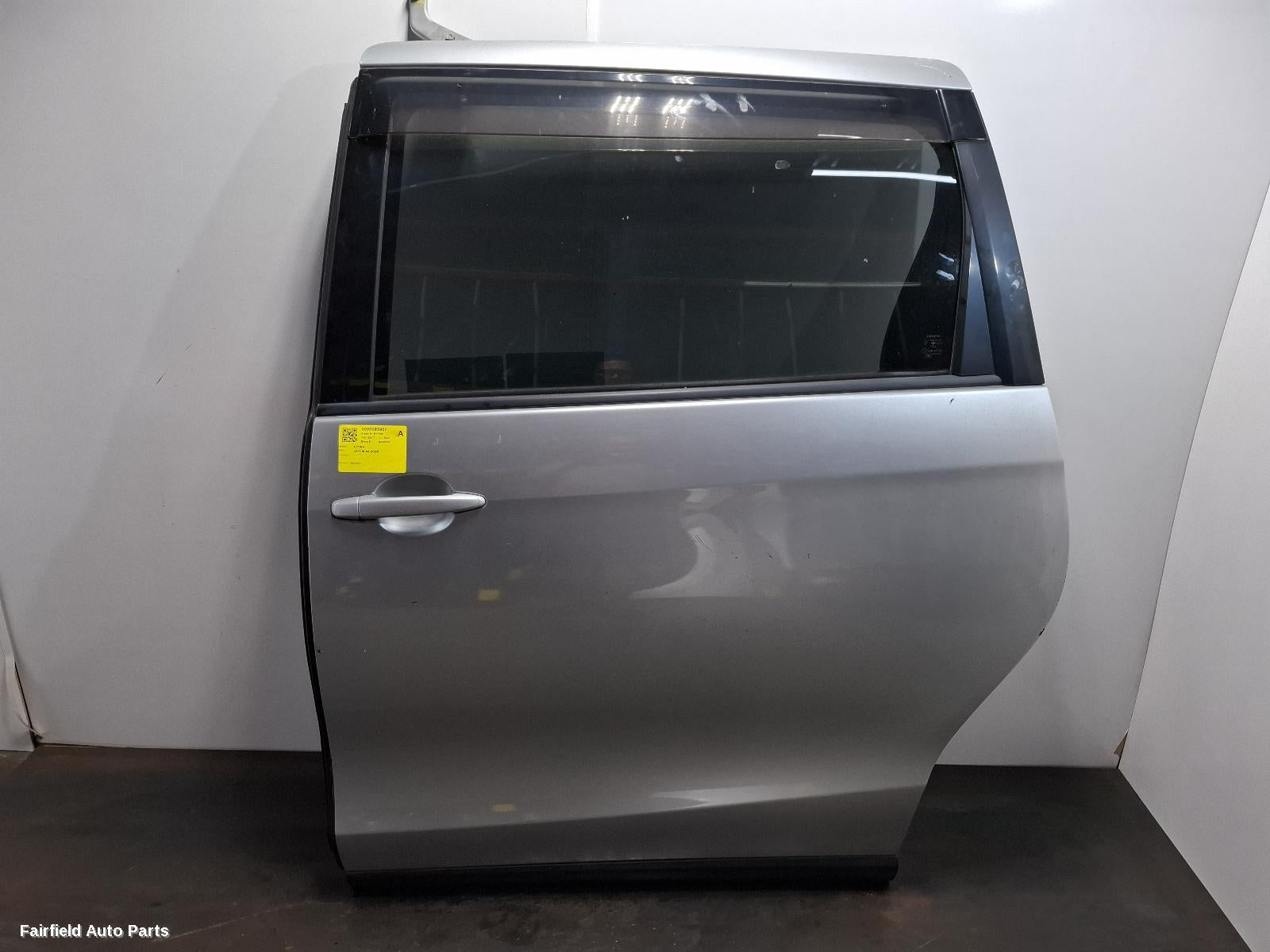 2005-2019 Toyota Estima Left Rear Door Sliding